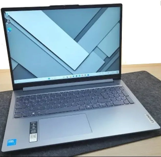 Lenovo IdeaPad Slim 3 15IRH10 (Core i5, 24GB, 512GB)