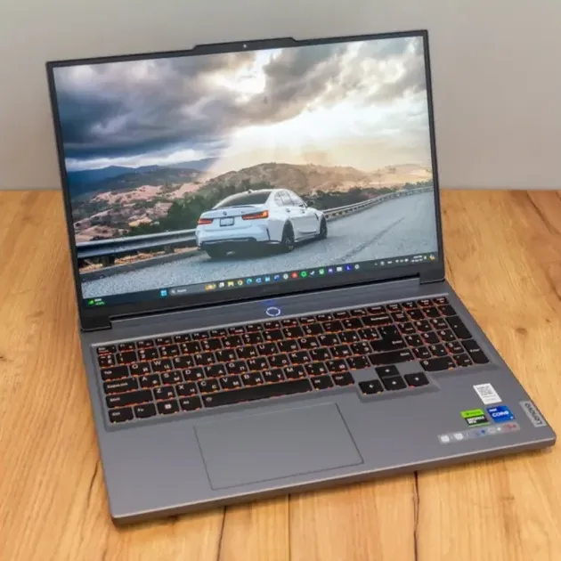 Lenovo Legion 5 15IAX10 (Core Ultra 7, 32GB, 512GB)