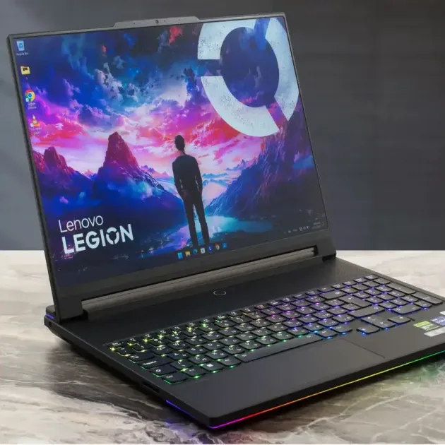 Lenovo Legion 9 16IRX9 (Core i9, 64GB, 2TB, RTX 4080)