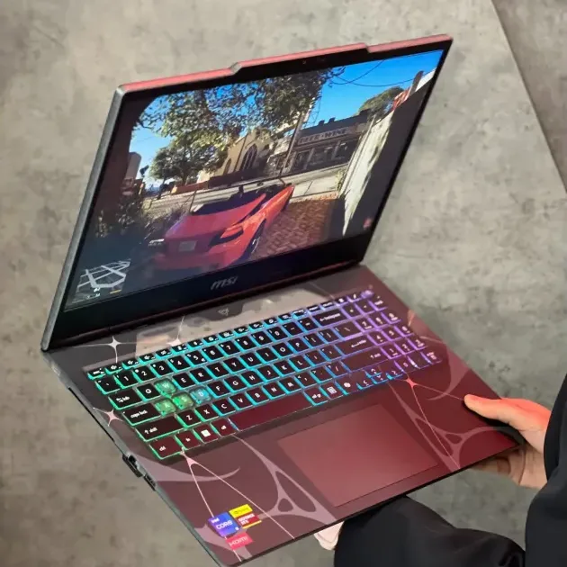 MSI Cyborg 15 B13WEKG (Core i7, 16GB, 512GB)